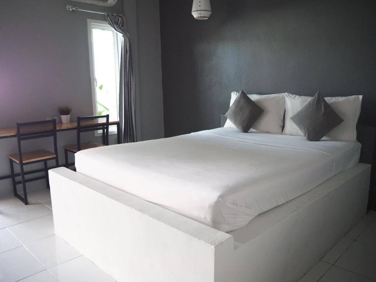 Sichon Modern House Hotel ภายนอก รูปภาพ